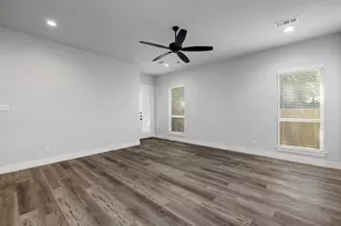 400 Leuty St, Justin, TX 76247 - Photo 6
