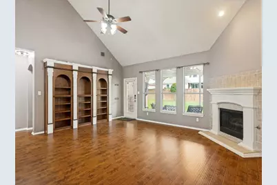 2216 Forest Creek Drive, Mansfield, TX 76063 - Photo 4