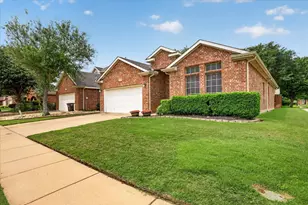 6328 Redeagle Creek Dr, Fort Worth, TX 76179 - Photo 2