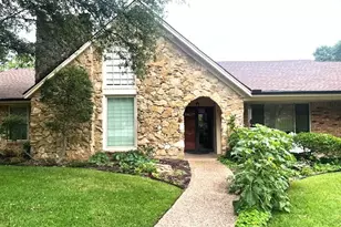 3408 Country Club Rd, Pantego, TX 76013 - Photo 2
