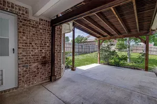 1140 Hidden Meadow Dr, Burleson, TX 76028 - Photo 26