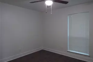 8949 Shorelark Dr, Dallas, TX 75217 - Photo 16
