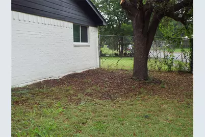 8949 Shorelark Drive, Dallas, TX 75217 - Photo 26