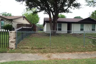 8949 Shorelark Dr, Dallas, TX 75217 - Photo 2