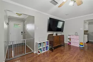 1028 S Idlewild Dr, Sherman, TX 75090 - Photo 6