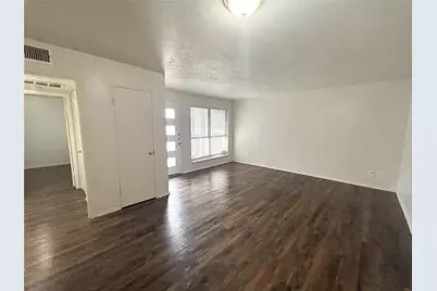 2401 Yorkstown Drive #212, Ennis, TX 75119 - Photo 2