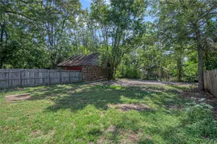 708 W Texas St, Denison, TX 75020 - Photo 22