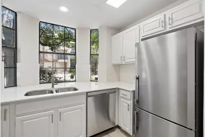 4307 Gilbert Avenue #302, Dallas, TX 75219 - Photo 4