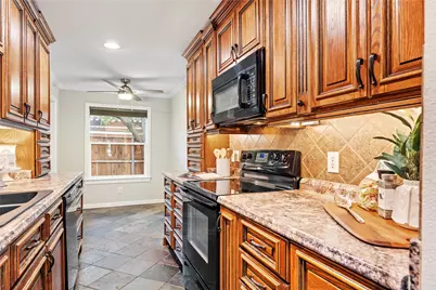 13571 Waterfall Way, Dallas, TX 75240 - Photo 10