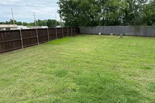 100 W N Creek Dr, Sherman, TX 75092 - Photo 18