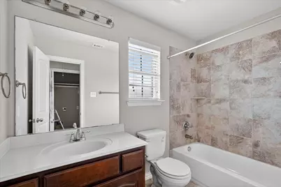 897 Shelby Lane, Lewisville, TX 75056 - Photo 16