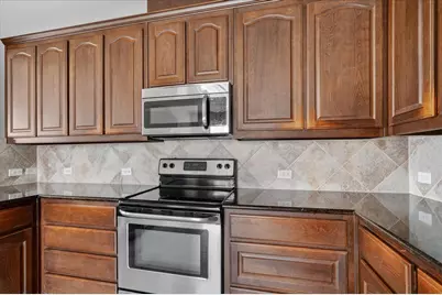 897 Shelby Lane, Lewisville, TX 75056 - Photo 10