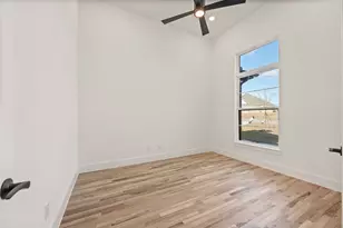 412 Caprock Ln, Reno, TX 76020 - Photo 6