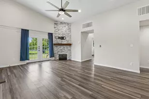 114 Harvey Cir, Little Elm, TX 75068 - Photo 8
