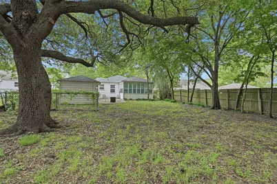 1032 N Lockhart Street, Sherman, TX 75092 - Photo 32