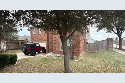 10369 Bradshaw Drive, Fort Worth, TX 76108 - Photo 6