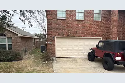 10369 Bradshaw Drive, Fort Worth, TX 76108 - Photo 2