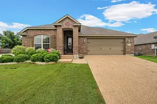 427 Paso Fino St, Robinson, TX 76706 - Photo 2