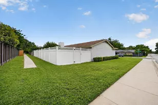 15745 Havenrock Cir, Dallas, TX 75248 - Photo 18