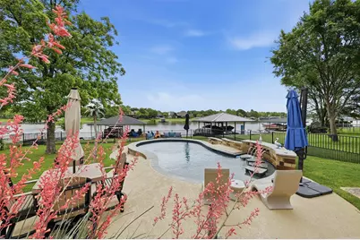 114 Blackfoot Trail, Lake Kiowa, TX 76240 - Photo 36