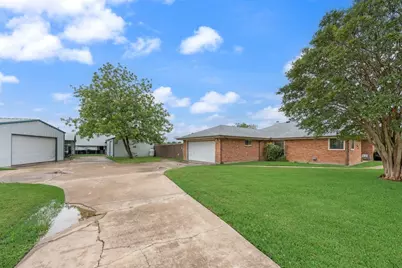 834 Rock Creek Lane, Red Oak, TX 75154 - Photo 4