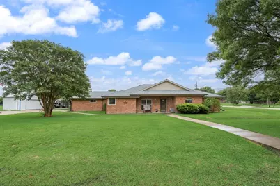 834 Rock Creek Lane, Red Oak, TX 75154 - Photo 2