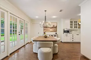 402 Shadow Mountain Dr, Woodway, TX 76712 - Photo 14