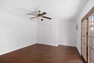 1417 E Chaffin St, Sherman, TX 75090 - Photo 12
