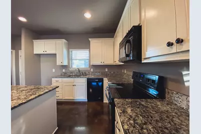 221 E Paris Street, Palmer, TX 75152 - Photo 12