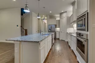 8736 Madrid St, North Richland Hills, TX 76180 - Photo 14