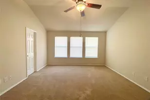 8441 Little Fawn Ln, Dallas, TX 75249 - Photo 12