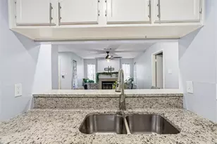 418 Matthews Dr, Arlington, TX 76012 - Photo 14