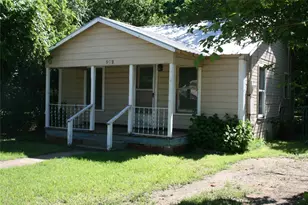 908 Franklin St, Weatherford, TX 76086 - Photo 2