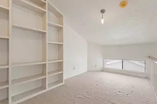 563 Ranch Trail, Irving, TX 75063 - Photo 8