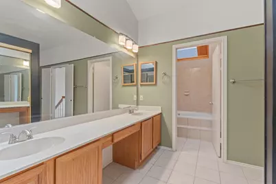 563 Ranch Trail #217, Irving, TX 75063 - Photo 14