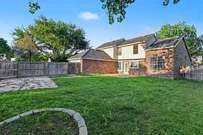 2080 Briarcliff Road, Lewisville, TX 75067 - Photo 20