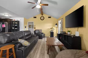316 Hickorywood St, Azle, TX 76020 - Photo 10