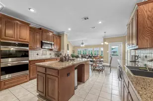 6951 Sea Harbor Dr, Grand Prairie, TX 75054 - Photo 12