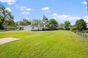 405 E Maple St, Celina, TX 75009 - Photo 1