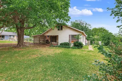 531 E Day Street, Denison, TX 75021 - Photo 2