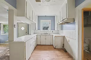 531 E Day St, Denison, TX 75021 - Photo 14