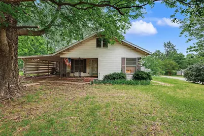 531 E Day Street, Denison, TX 75021 - Photo 1