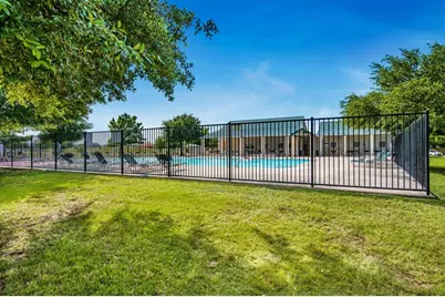 201 Edinburgh, Waco, TX 76712 - Photo 34
