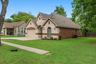 502 Ritchey St, Gainesville, TX 76240 - Photo 4