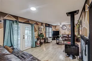 5716 Thousand Oaks Dr, Joshua, TX 76058 - Photo 16