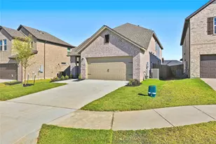 266 Little Brg Dr, Lavon, TX 75166 - Photo 2