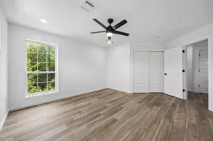 1011 S Waverly Dr, Dallas, TX 75208 - Photo 32