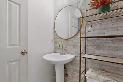 5505 Thackery Drive, Arlington, TX 76018 - Photo 4