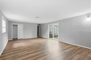 1717 Hemphill Dr, Dallas, TX 75216 - Photo 14
