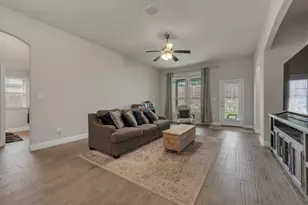 1418 Wagon Wheel Wy, Krum, TX 76249 - Photo 12